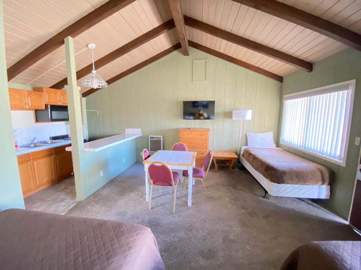 Motel Bristlecone 3*