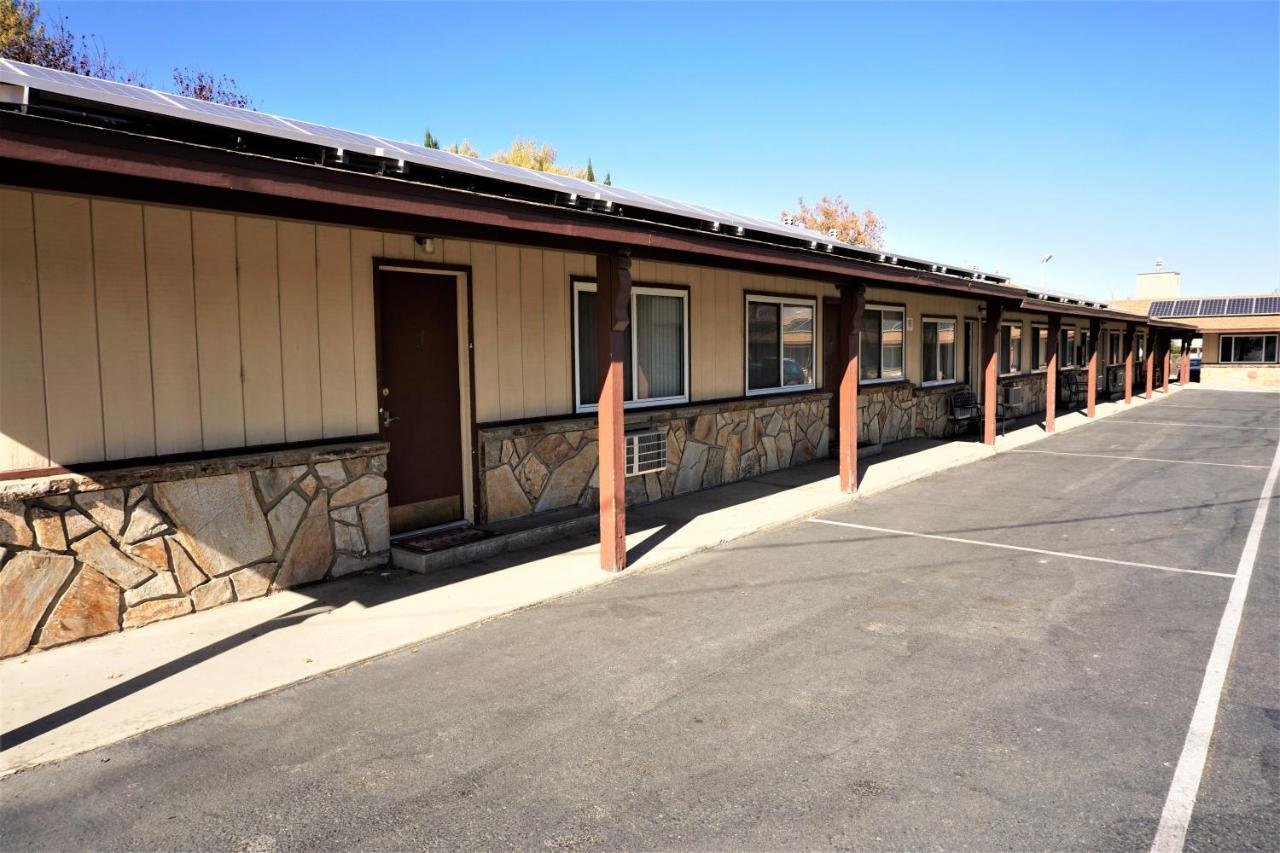 Bristlecone Motel Big Pine