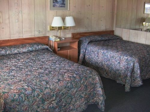 Bristlecone Motel 3*